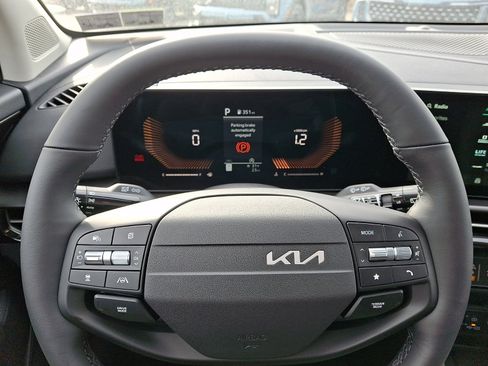 New 2026 Kia Sportage EX w/ EX Panorama Roof Package image 14