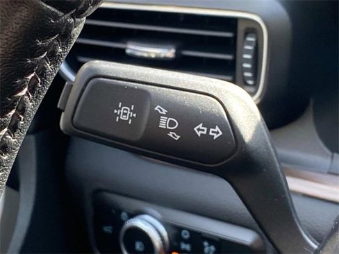 Used 2023 Ford Explorer Limited w/ Equipment Group 301A image 22