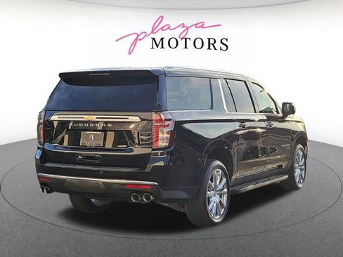 Used 2024 Chevrolet Suburban High Country AWD/4WD image 5