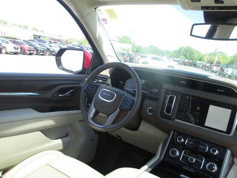 Used 2023 GMC Yukon Denali w/ Max Trailering Package AWD/4WD image 30