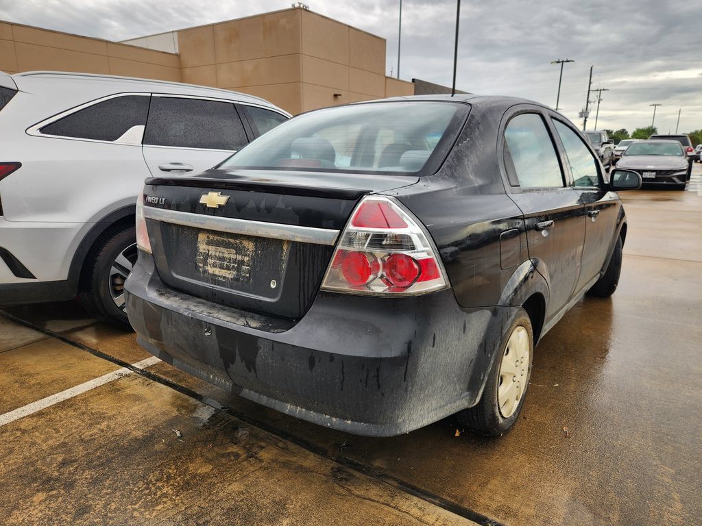 Used 2010 Chevrolet Aveo LT FWD image 7
