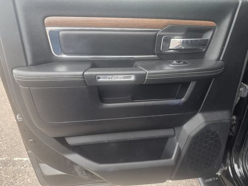 Used 2015 RAM 1500 Laramie w/ Convenience Group AWD/4WD image 20