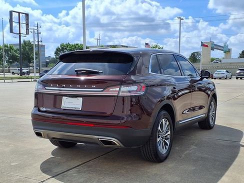Certified 2022 Lincoln Nautilus Reserve w/ Luxury Package FWD image 2