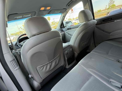 Used 2009 Hyundai Veracruz GLS image 75