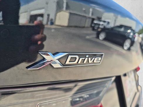 Used 2023 BMW 330i xDrive Sedan w/ Premium Package AWD/4WD image 12