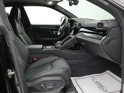 Used 2020 Lamborghini Urus image 40