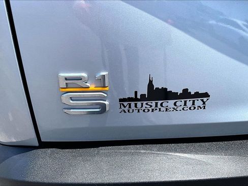 Used 2024 Rivian R1S Adventure AWD/4WD image 25