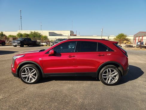 Used 2019 Cadillac XT4 Sport FWD image 4