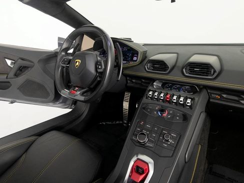 Used 2016 Lamborghini Huracan LP 610-4 AWD/4WD image 34