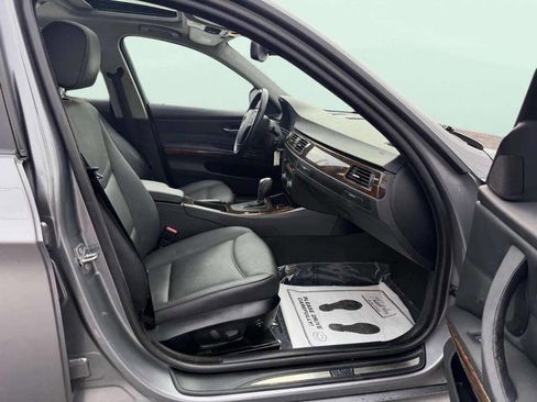 Used 2009 BMW 328i xDrive Sedan image 10