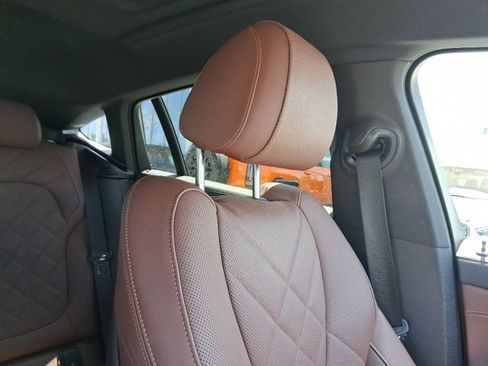 Used 2025 BMW X6 xDrive40i w/ Premium Package AWD/4WD image 18