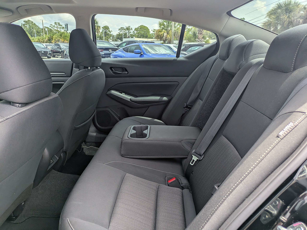 Used 2025 Nissan Altima 2.5 SV w/ SV Special Edition Package FWD image 12