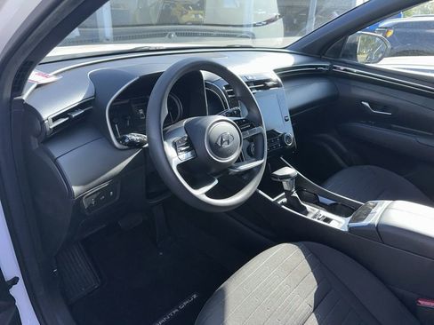 Used 2024 Hyundai Santa Cruz SE image 4