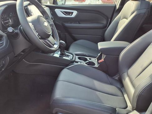 New 2025 Subaru Forester Limited w/ Popular Package #1 image 8