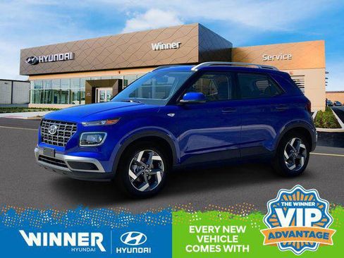 New 2025 Hyundai Venue SEL image 2