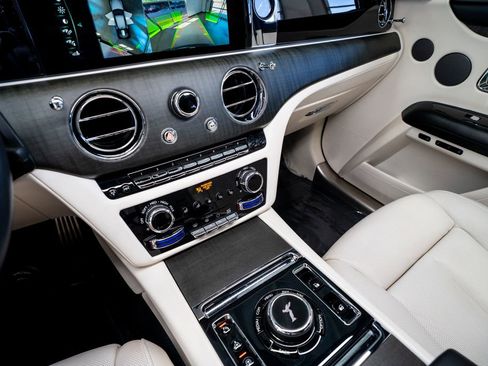 Used 2022 Rolls-Royce Ghost AWD/4WD image 34