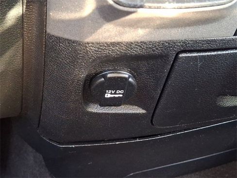 Used 2018 RAM 1500 Express image 22