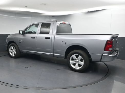 Used 2024 RAM 1500 Classic SLT AWD/4WD image 5