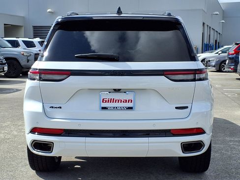 Used 2025 Jeep Grand Cherokee Summit w/ Obsidian Package image 23