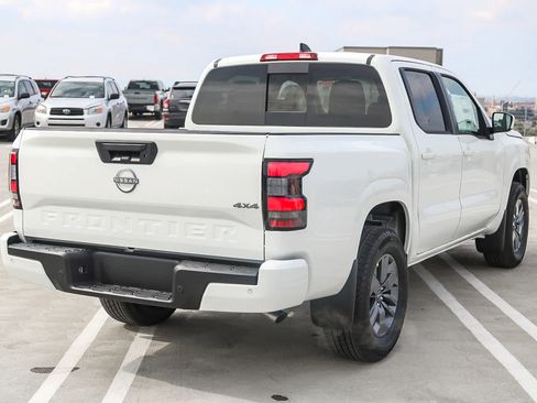 New 2025 Nissan Frontier SV AWD/4WD image 6