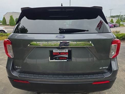 Used 2022 Ford Explorer XLT AWD/4WD image 10