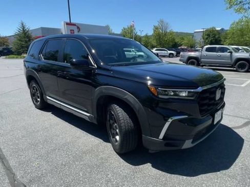Used 2025 Honda Pilot EX-L image 2