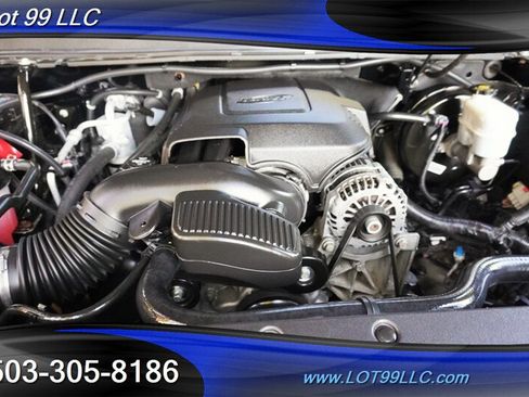 Used 2012 Chevrolet Avalanche LTZ AWD/4WD image 22