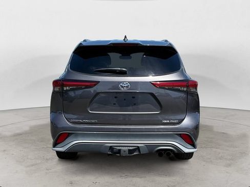 Used 2021 Toyota Highlander XSE AWD/4WD image 4