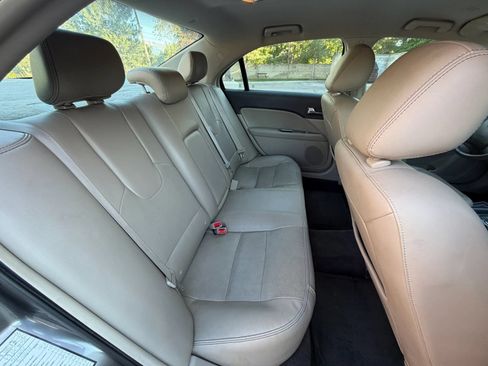 Used 2011 Ford Fusion SEL FWD image 23