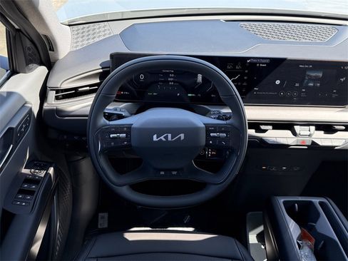 New 2026 Kia EV9 Wind image 14