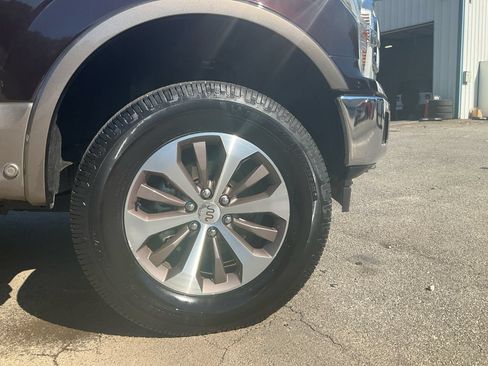 Used 2018 Ford F150 King Ranch w/ Equipment Group 601A Luxury AWD/4WD image 10