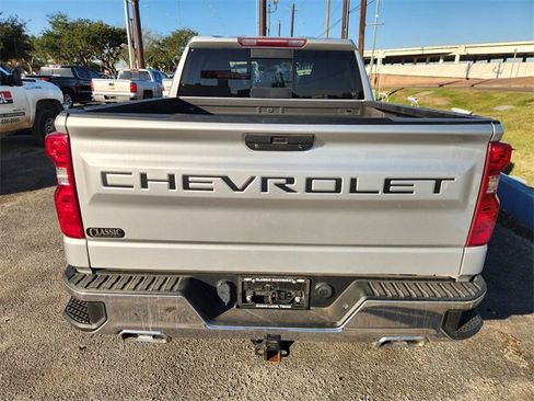 Used 2020 Chevrolet Silverado 1500 LT w/ Texas Edition image 5