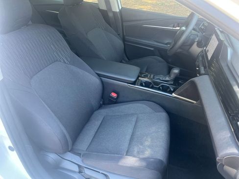 Used 2025 Toyota Camry LE FWD image 35