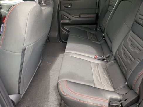 Used 2024 Nissan Frontier PRO-4X w/ Technology Package image 21