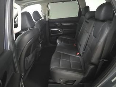 Used 2020 Kia Telluride EX w/ Towing Package FWD image 12