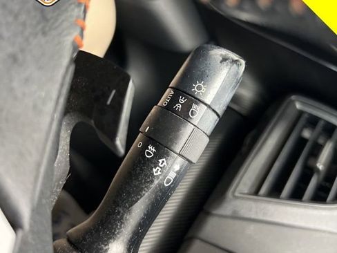 Used 2019 Subaru Crosstrek 2.0i Premium AWD/4WD image 24