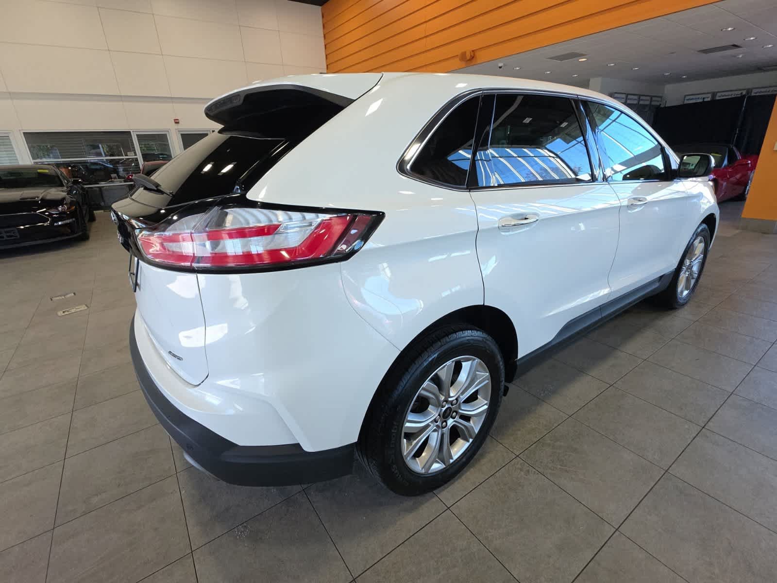 Used 2024 Ford Edge Titanium w/ Equipment Group 301A AWD/4WD image 6