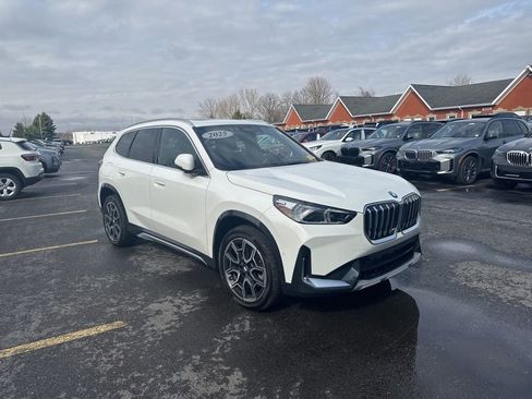 Used 2025 BMW X1 xDrive28i w/ Technology Package image 7