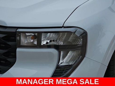 New 2026 Ford Maverick XLT w/ XLT Luxury Package FWD image 32