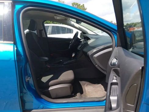 Used 2015 Ford Focus SE FWD image 4