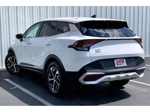 Used 2024 Kia Sportage EX FWD image 9