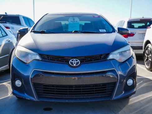 Used 2016 Toyota Corolla LE image 2