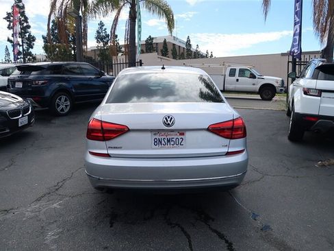 Used 2016 Volkswagen Passat 1.8T S FWD image 13