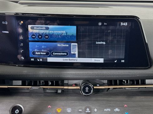 Used 2023 Nissan Ariya AWD image 21