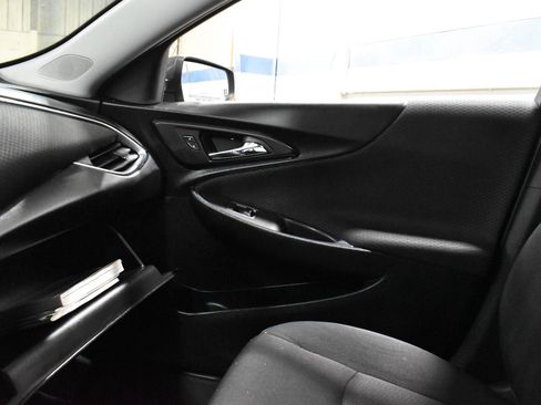 Used 2018 Chevrolet Malibu LT image 21