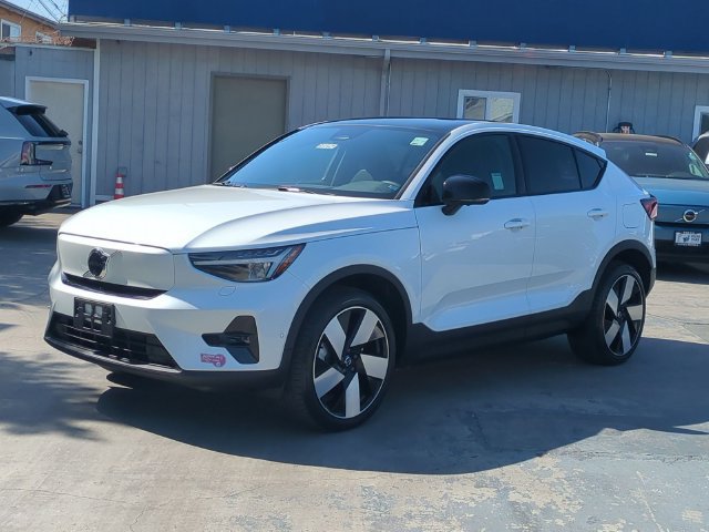 Used 2023 Volvo C40 P8 Recharge Plus w/ Climate Package AWD/4WD image 7