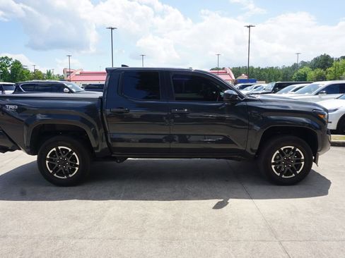 Used 2024 Toyota Tacoma TRD Sport image 22