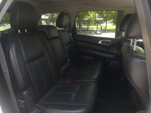 Used 2013 Nissan Pathfinder SL w/ SL Premium Pkg image 18