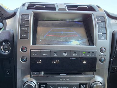 Used 2016 Lexus GX 460 w/ Premium Package image 31