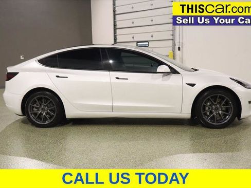 Used 2022 Tesla Model 3 Long Range image 8